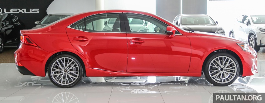 Lexus IS facelift kini di M’sia – 4 varian, dari RM298k, varian hibrid IS 300h kini hingga RM40k lebih murah 624017