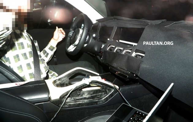 SPYSHOT: Mercedes-Benz GLE terbaru dilihat, kali ini termasuk gambar yang mendedahkan ruang dalaman