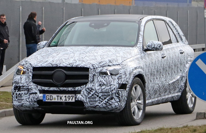 SPIED: Next Mercedes-Benz GLE spotted, with interior 628551
