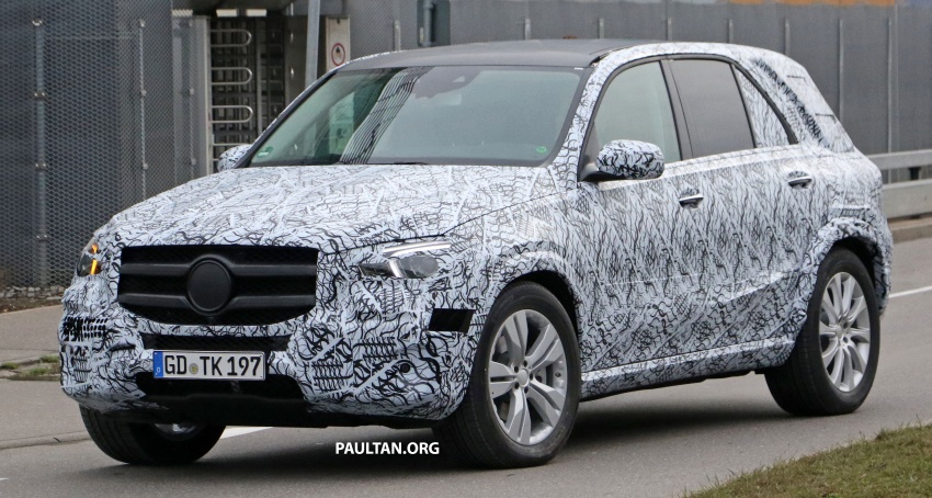 SPIED: Next Mercedes-Benz GLE spotted, with interior 628553