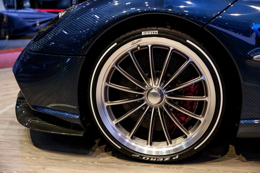 Pirelli reveals coloured and smart tyres at Geneva 627927