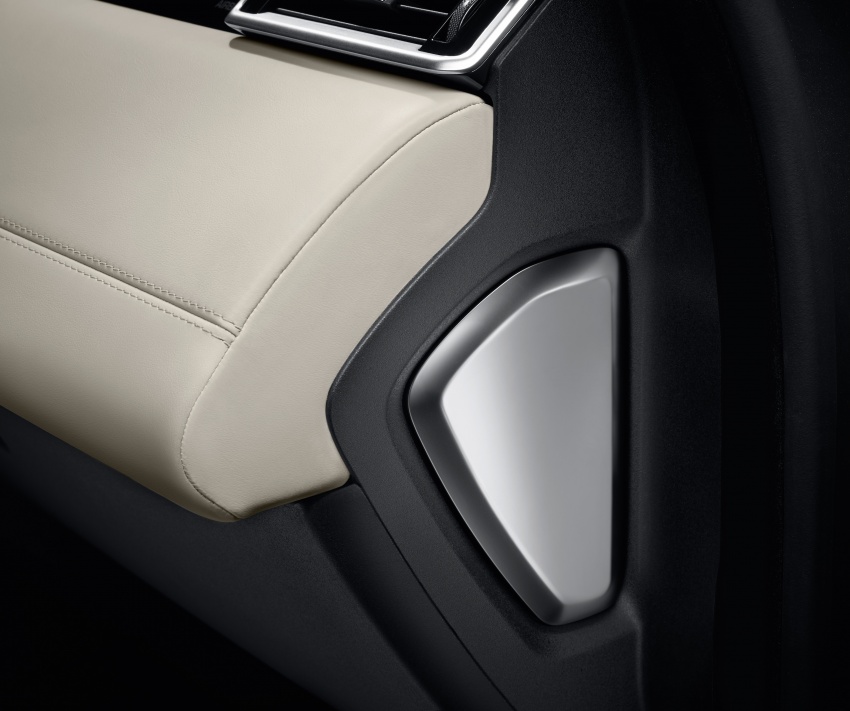New Range Rover Velar sits between Evoque, RR Sport 622591