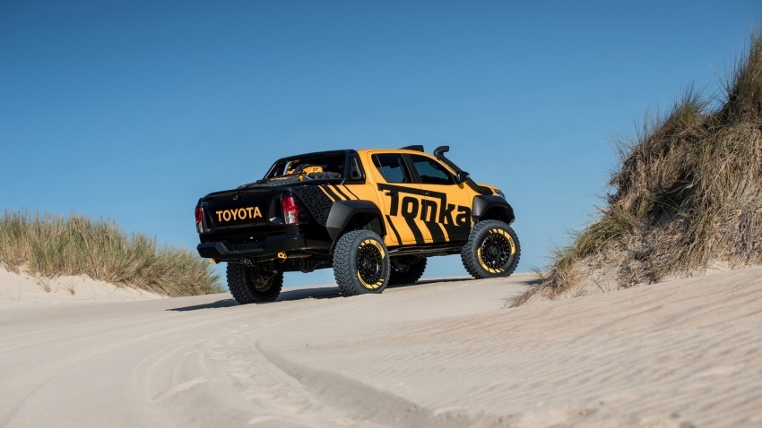 Toyota Hilux Tonka Concept – raja di padang pasir 637420