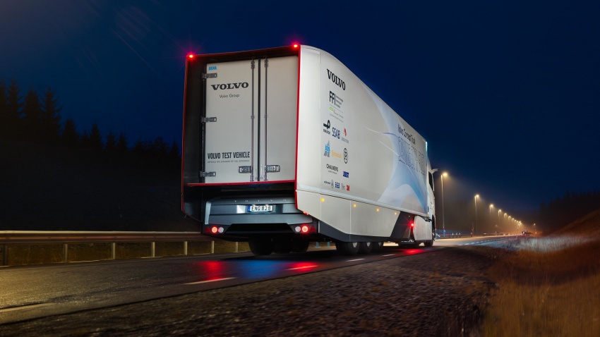 Trak hibrid konsep Volvo guna sistem navigasi untuk pengurusan unit janakuasa – 30% lebih cekap tenaga 622703