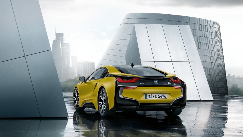 BMW i8 Protonic Frozen Yellow special edition in Sept 643426