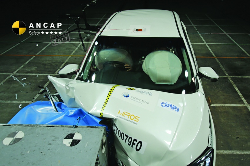 Honda Civic secures five-star ANCAP safety rating 651276