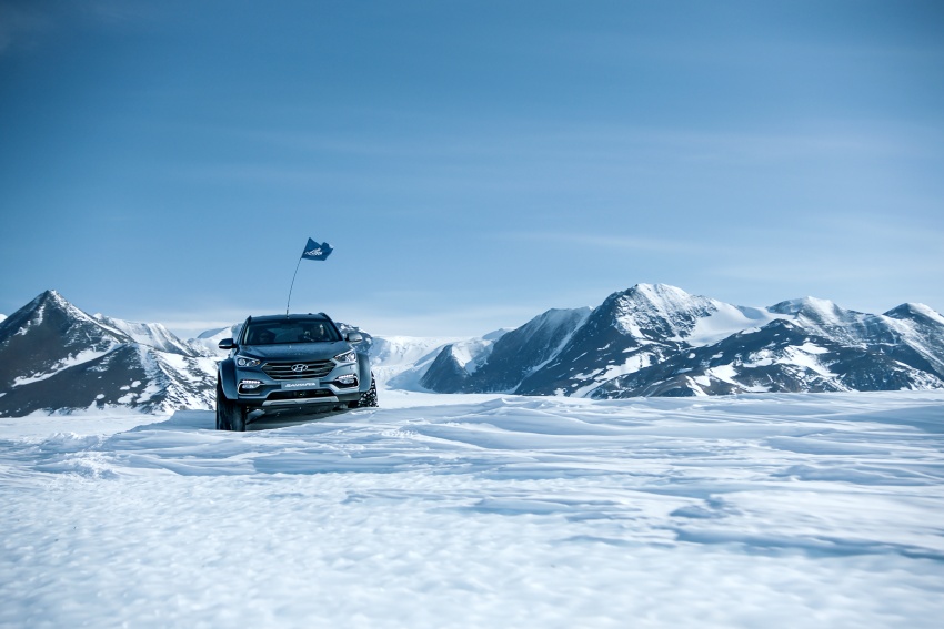 Hyundai Santa Fe survives trip across the Antarctic 650352