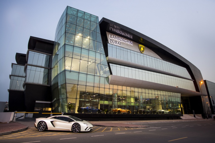 World’s largest Lamborghini showroom now in Dubai 652521