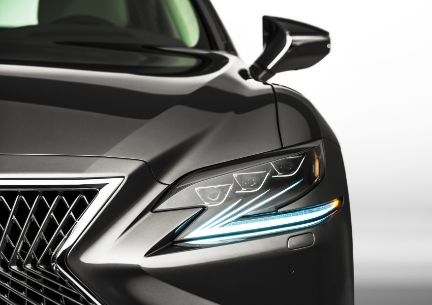 Lexus LS 500 F Sport bakal diperkenalkan di New York 640190