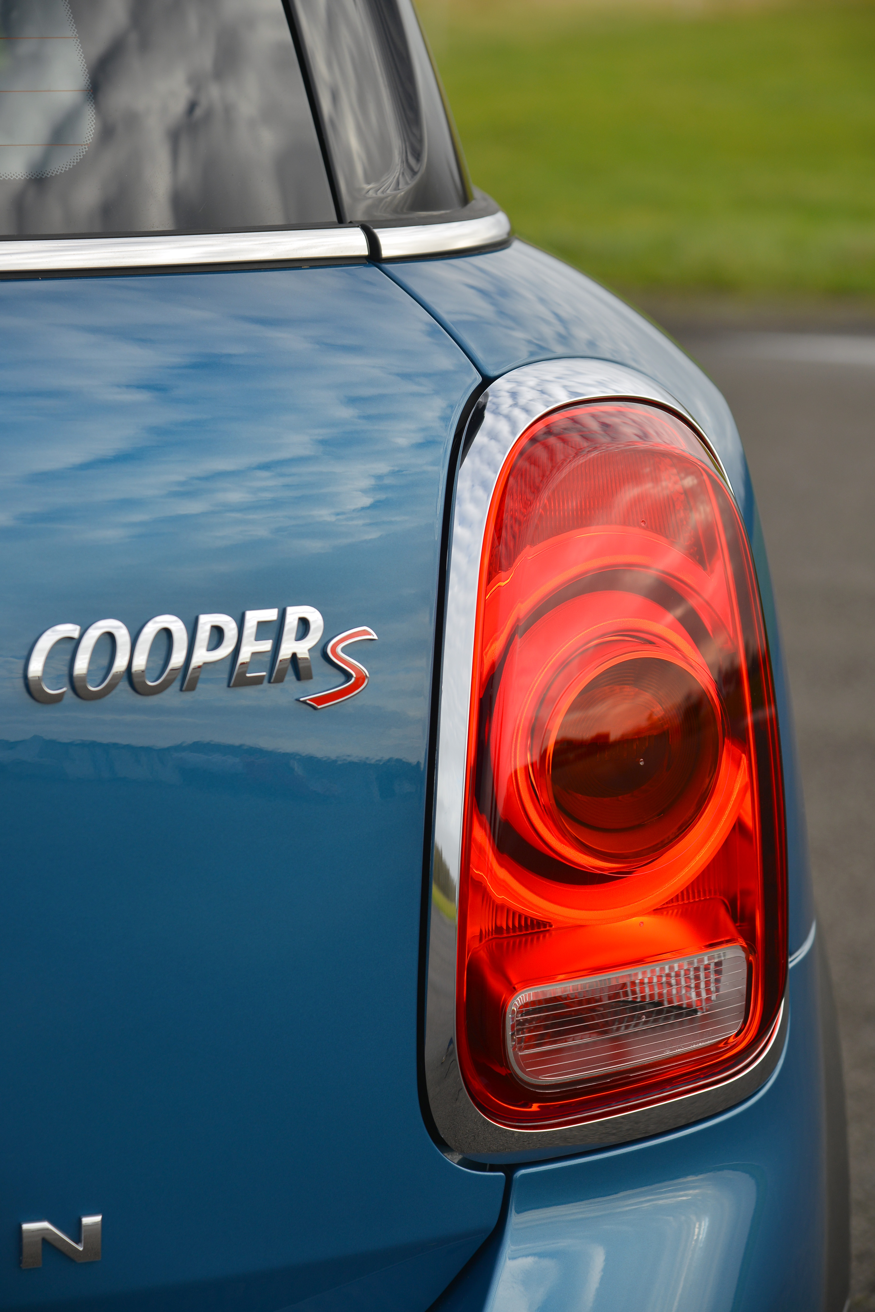 DRIVEN: F60 MINI Cooper S Countryman in the UK MINI Cooper S Countryman ...