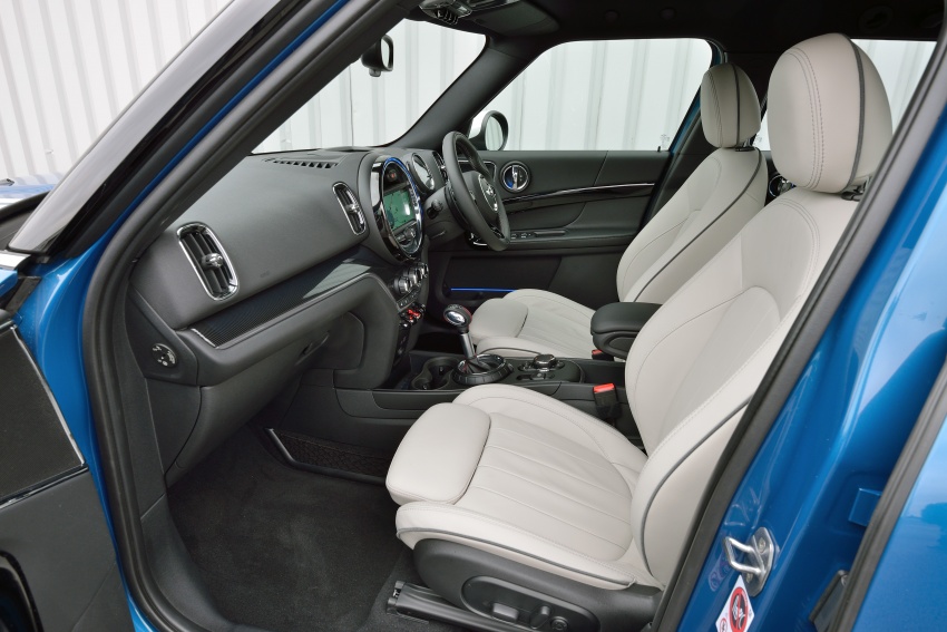 MINI Cooper Countryman F60 dilancarkan – dua varian, enjin 1.5L dan 2.0L turbocaj, harga dari RM240k 645310