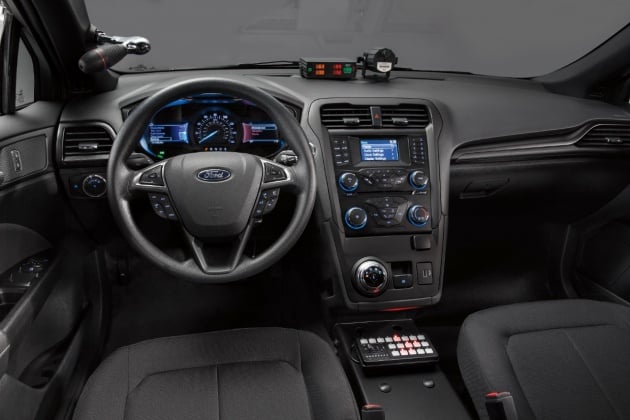 Ford Police Responder Hybrid – sedan hibrid pertama dengan kemampuan penuh untuk mengejar penjahat