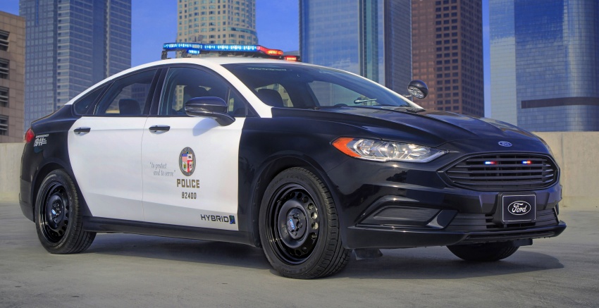 Ford Police Responder Hybrid Sedan – industry first 643228