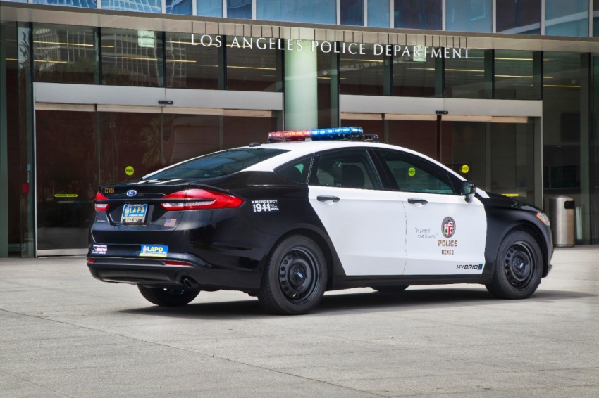 Ford Police Responder Hybrid – sedan hibrid pertama dengan kemampuan penuh untuk mengejar penjahat 643271