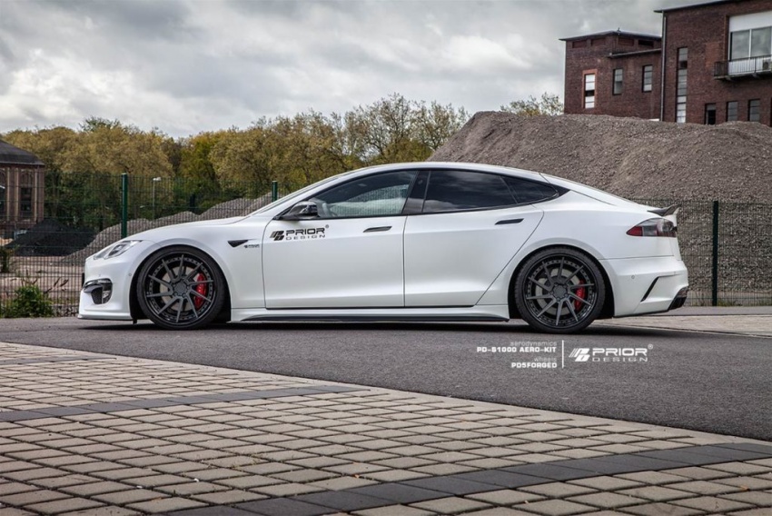 Tesla Model S receives Prior-Design S1000 aero kit 652430