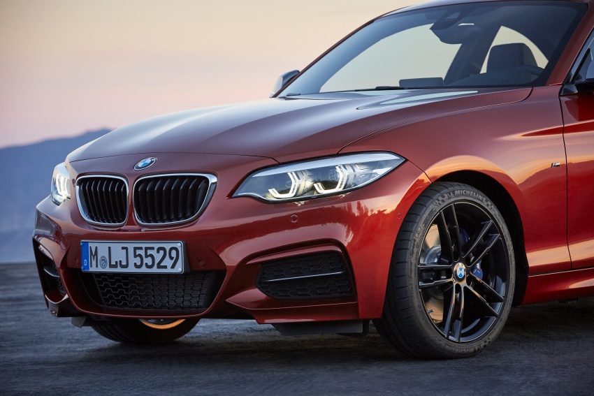 F22 BMW 2 Series Coupe and Convertible facelifted 656879