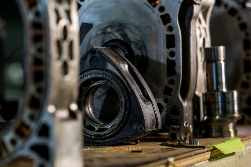 VIDEO: 50 years of Mazda rotary engine development 666861