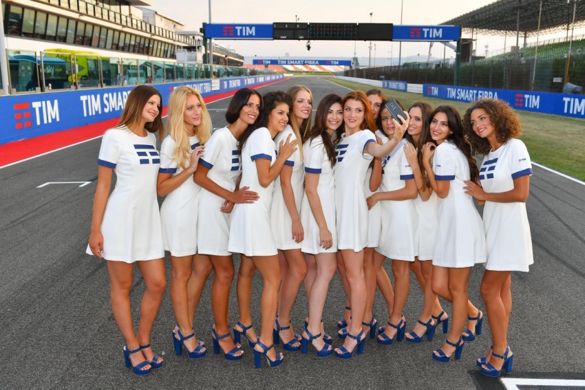 MotoGP to remove paddock girls from the racing grid? 658796