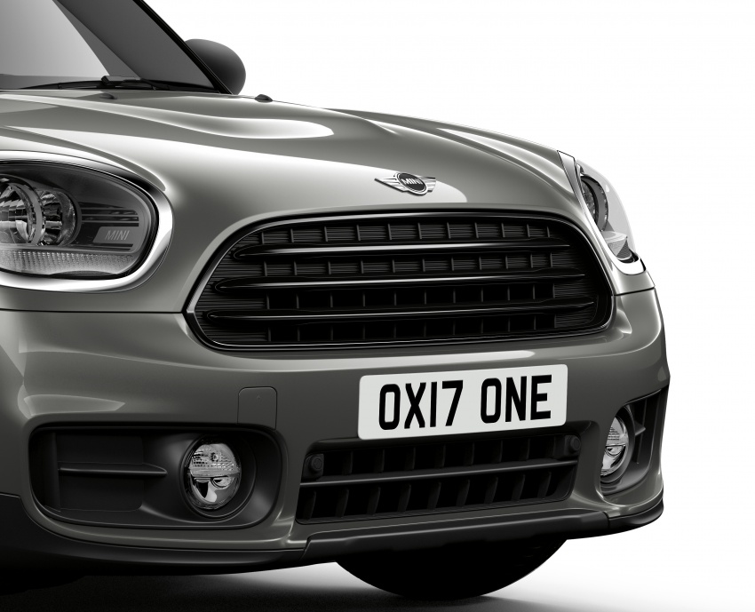 MINI One and One D Countryman revealed, 2017 model year revisions announced – wireless Apple CarPlay 659767