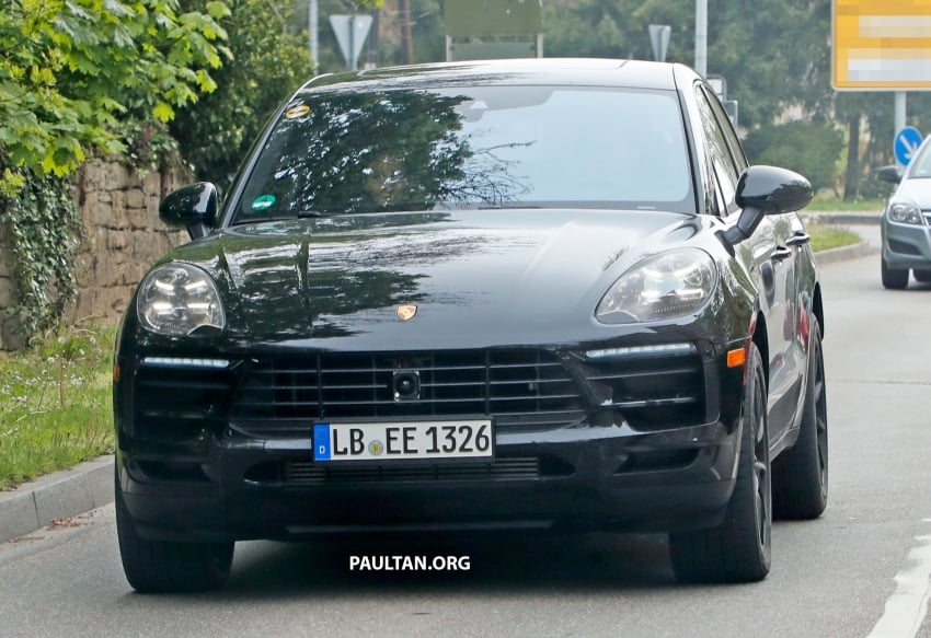 SPIED: Porsche Macan facelift – full-width tail lamps? 655665