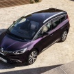 Renault Scenic tampil pula dalam versi Initiale Paris