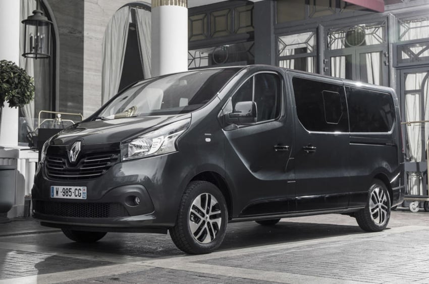 Renault Trafic SpaceClass ditampilkan awal di Cannes 660096