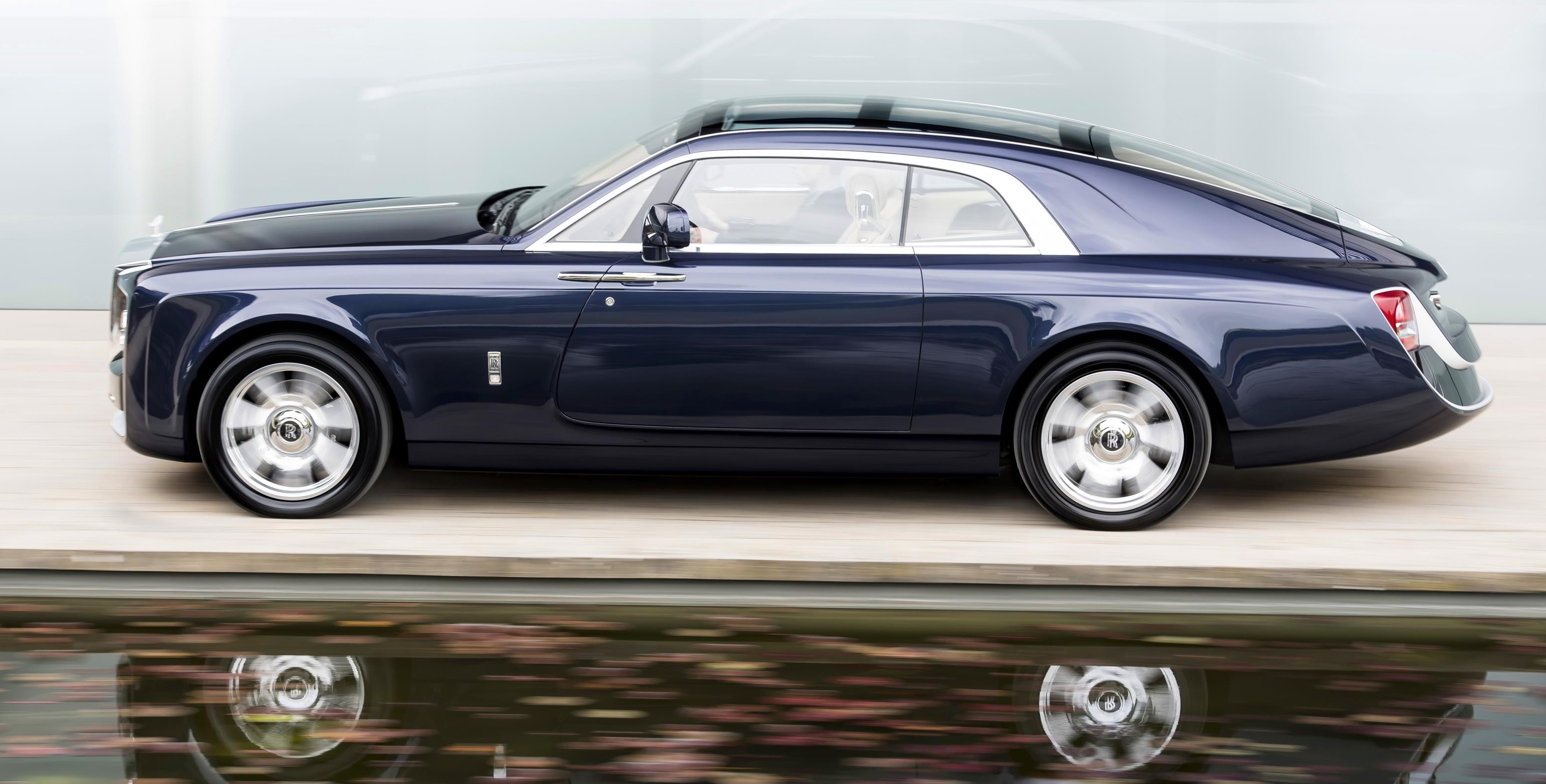 RollsRoyce drives up car luxury with Boat Tail