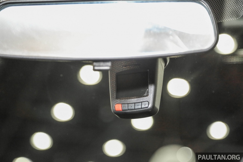 2017 Toyota Vios enhanced with kit – 360-degree parking camera, dashcam, new DVD-AVN head unit 658171