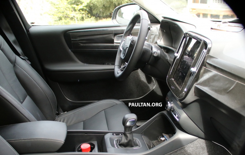 SPIED: Volvo XC40 – interior seen for the first time 661513