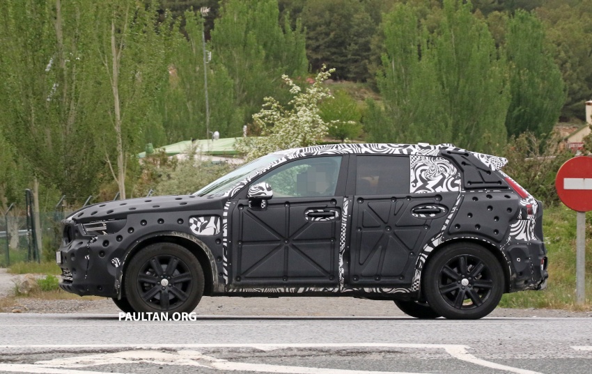 SPIED: Volvo XC40 – interior seen for the first time 661529