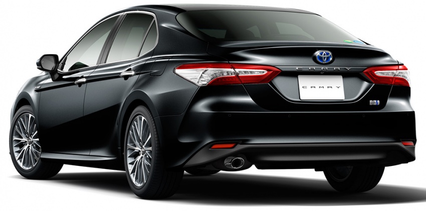2018 Toyota Camry unveiled for the Japanese market 661548