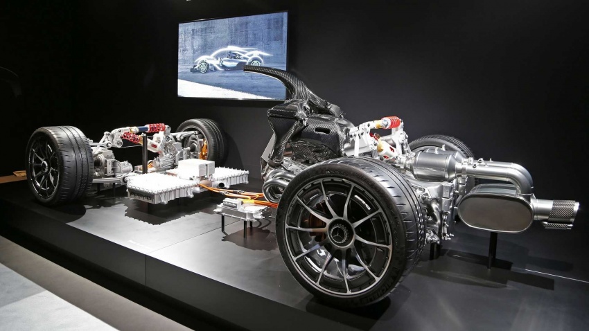 Hypercar Mercedes-AMG Project One – gabung enjin F1 sebenar dan empat motor elektrik, 1000 hp, AWD 665394