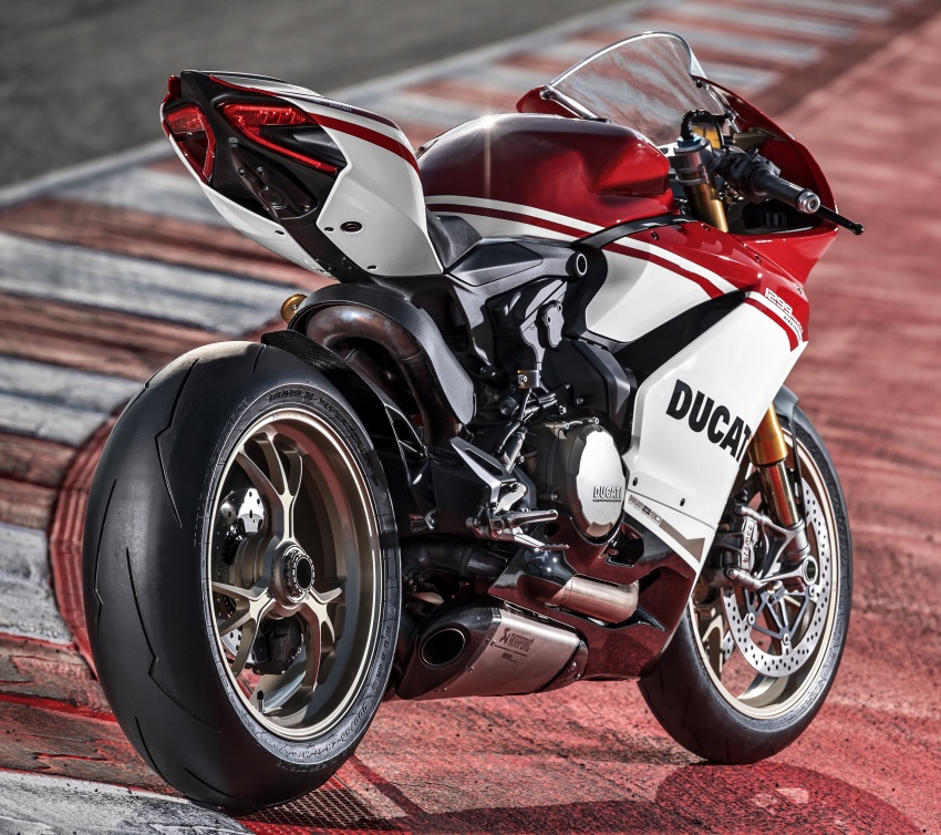 VIDEO: 2017 the final year for Ducati Panigale 1299? 674783