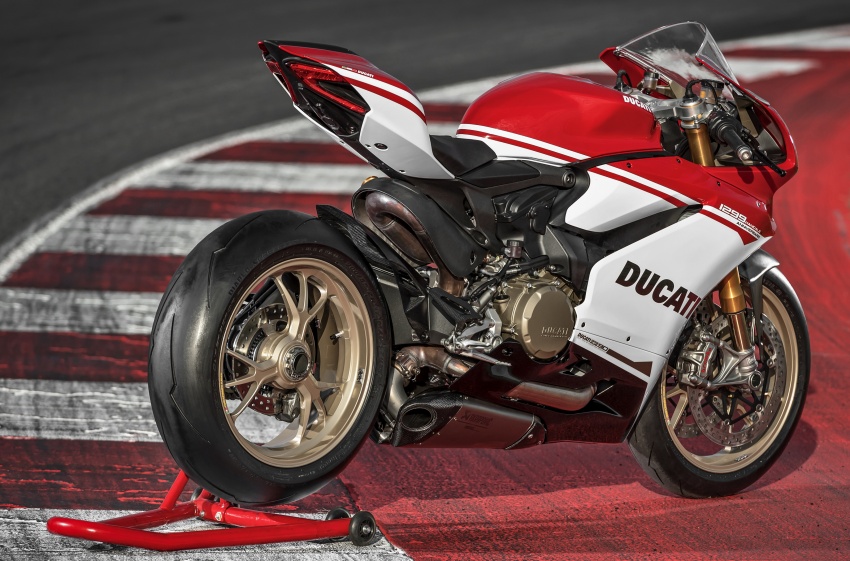 VIDEO: 2017 the final year for Ducati Panigale 1299? 674784
