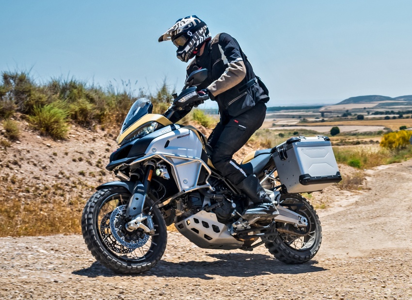 2017 Ducati Multistrada 1200 Enduro Pro launched – sets sights straight on the BMW 1200 GS Rallye 675271