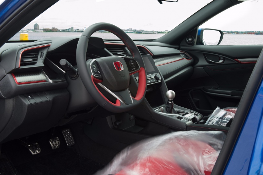 First US-spec Honda Civic Type R sells for US$200,000 673396
