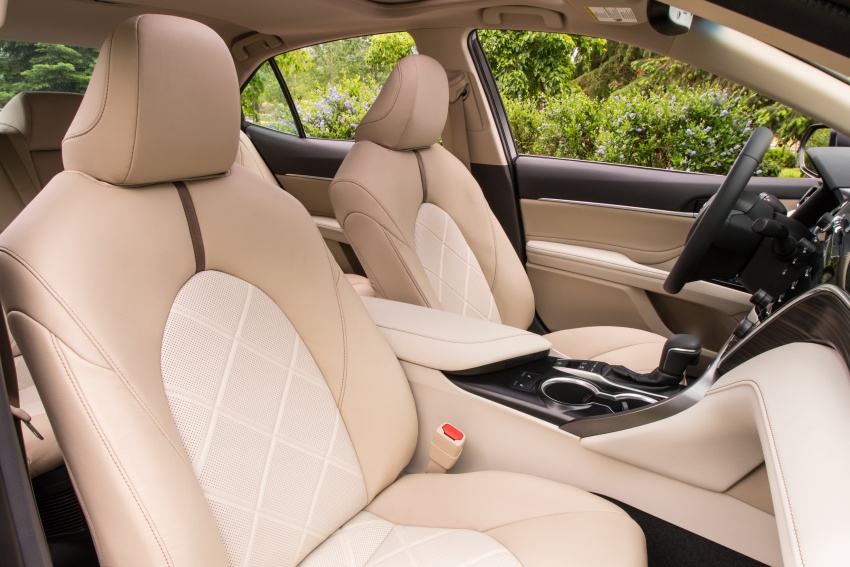 2018 Toyota Camry detailed ahead of US sales launch 675728