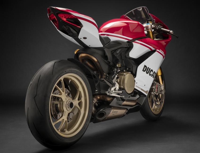 VIDEO: 2017 the final year for Ducati Panigale 1299? 674794