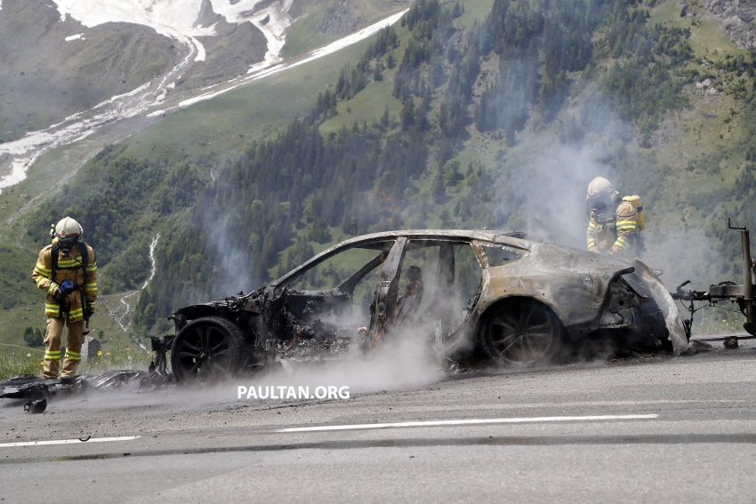 SPIED: 2019 Audi A7 test mule goes up in flames 668800
