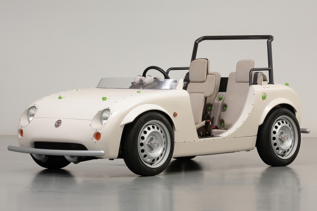 Toyota Camatte Petta Roadster untuk kanak-kanak belajar memandu di Tokyo Toy Show tahun ini