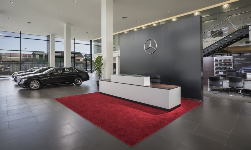 Mercedes-Benz Malaysia opens Hap Seng Kuching Autohaus – 16-work bay, 18,383 sq m 3S facility 670032