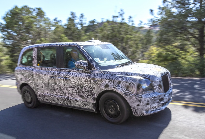 London Taxi Company TX5 undergoes desert testing 667872