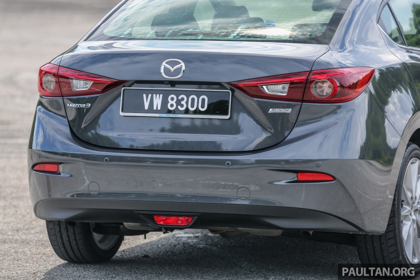 ULASAN VIDEO: Mazda 3 facelift 2017 dengan GVC 671458
