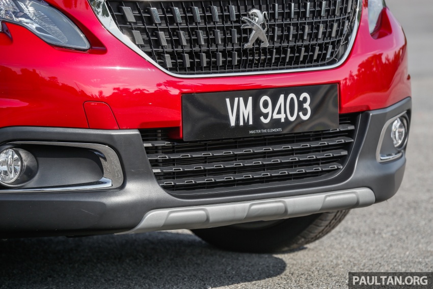 FIRST DRIVE: Peugeot 208 and 2008 1.2L PureTech 675628
