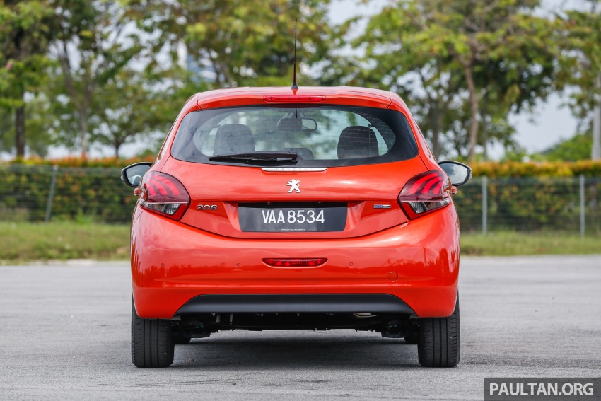 FIRST DRIVE: Peugeot 208 and 2008 1.2L PureTech 675558