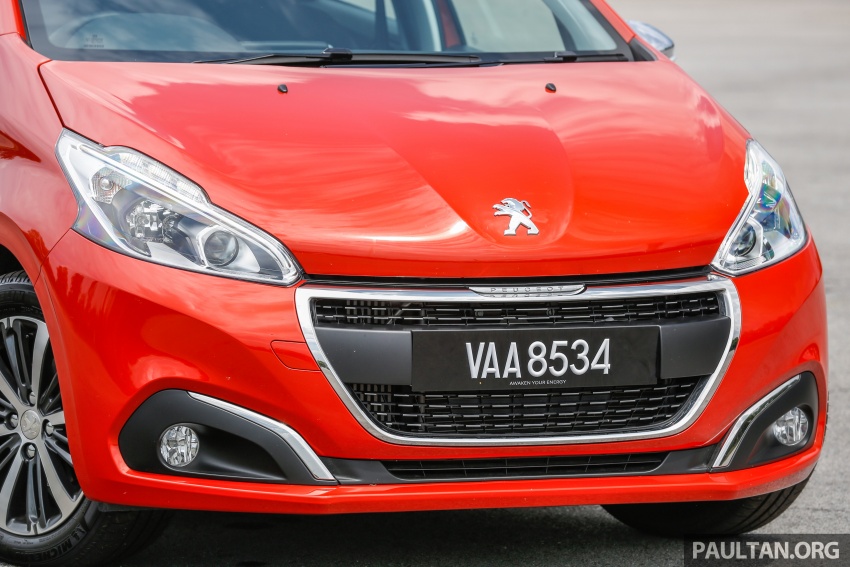 FIRST DRIVE: Peugeot 208 and 2008 1.2L PureTech 675561