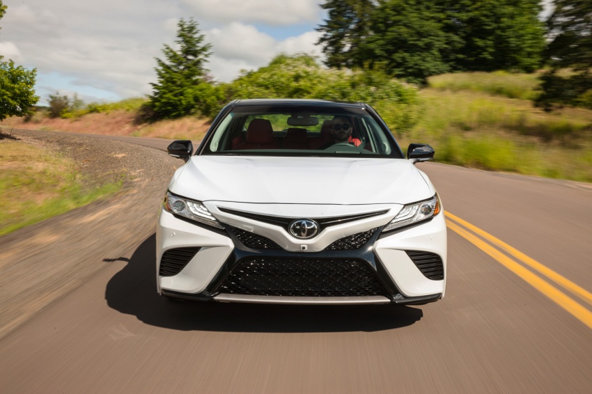Toyota Camry 2018 – perincian untuk pasaran Amerika 676144