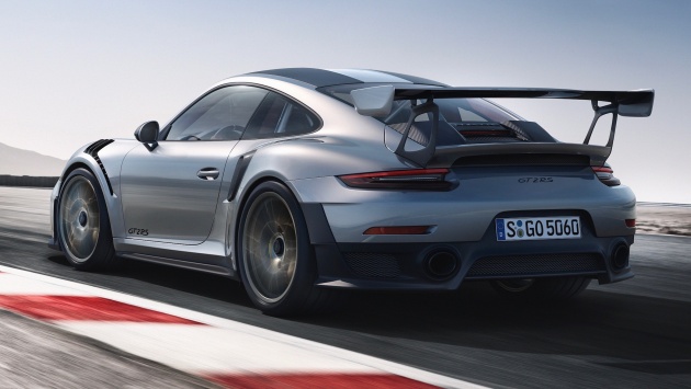 Porsche 911 GT2 RS is most powerful 911 ever: 700 hp