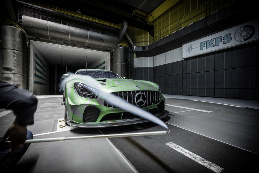 Mercedes-AMG GT4 – entry-level race car unveiled 688000