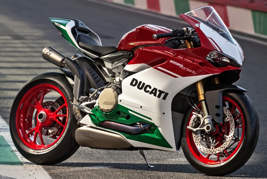 Ducati 1299 Panigale R Final Edition 2017 – model terakhir yang menggunakan enjin V-Twin Ducati 682573